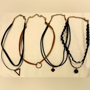 Set of 4 chochers